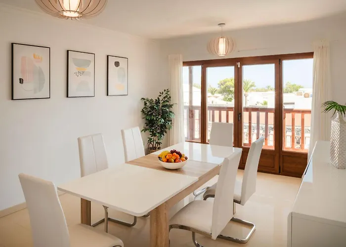 61 Playablanca Lanzarote Pool 别墅