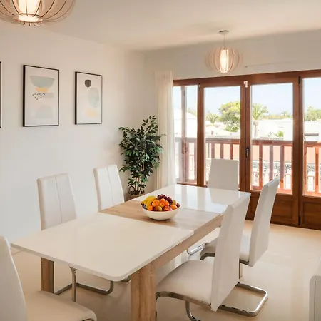 61 Playablanca Lanzarote Pool Villa